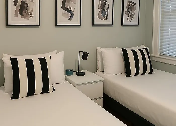 2br Beautifully Furnished - Grace 11-1